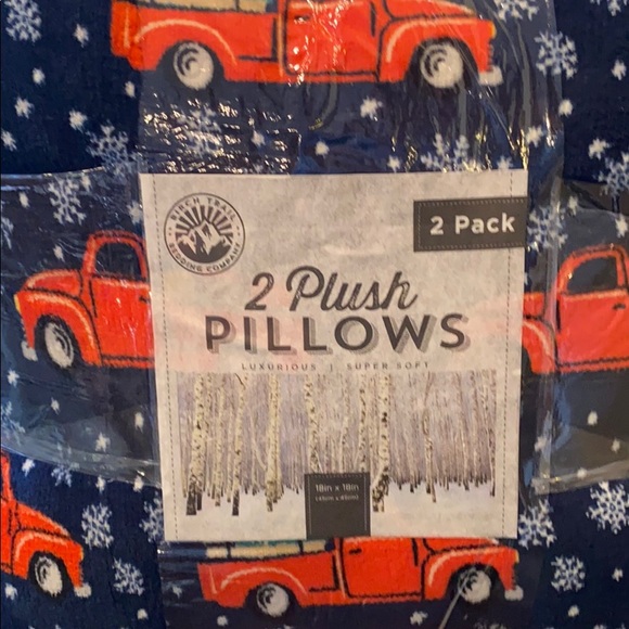 Birch trail home for the holidays set 2 pillows - Picture 2 of 3